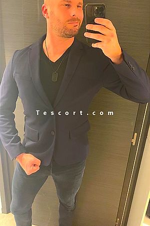 BENEDICTUS - Montauban Boy Escorts