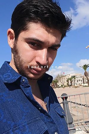 Naise - Neuilly-sur-Seine Boy Escorts