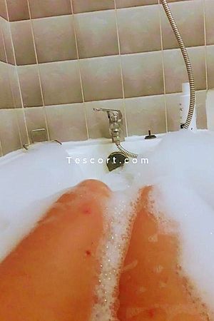 MAYTHE. JOLIE TRANS - Escort Trans Courbevoie
