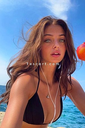 NOEL - Escort Girl Paris