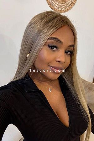 Mia - Escort Girl Saint-denis
