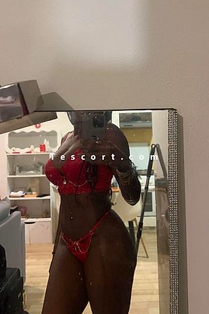 Aminata - Montpellier Escorts