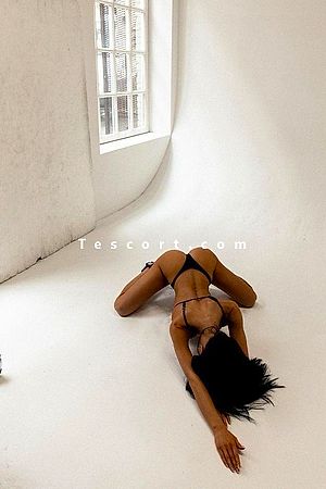 Jasmine - Valence Escorts