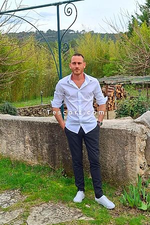 Enzo83 - Sainte-Maxime Boy Escorts