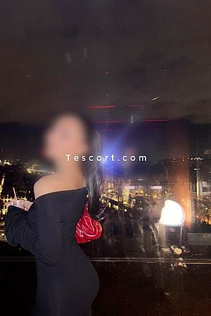 Nora Sally - Escort Girl Paris