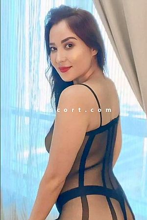 Pauline - Paris Escorts