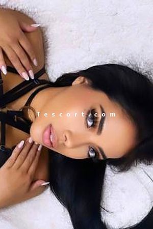 Jamila - Escort Girl Paris
