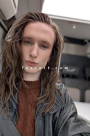 Irisphilia - Escort Trans Levallois-Perret