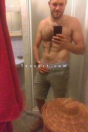 ZePeZ - Toulouse Boy Escorts