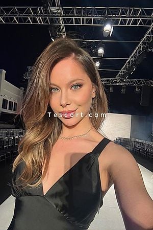 AMAKA - Escort Girl Paris