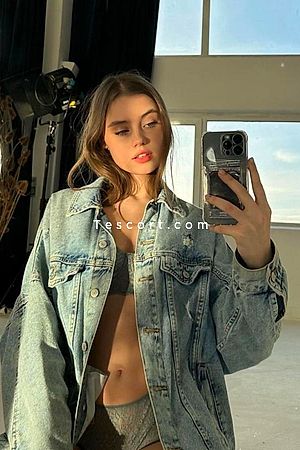 SHYANN - Escort Girl Paris