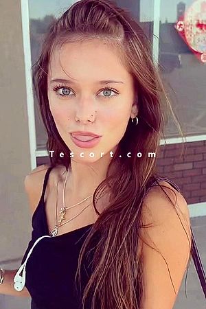 IZEYBLA - Paris Escorts