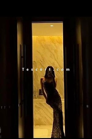 Joy - Paris Escorts