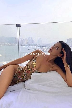 Lou - Escort Girl Paris