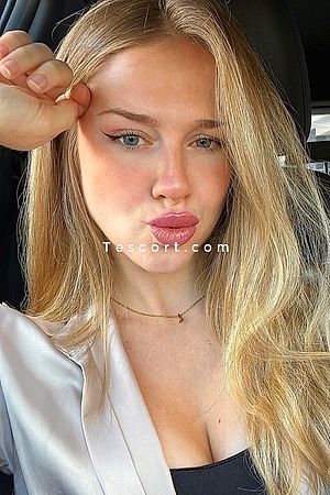 AMBRIT - Escort Girl Paris