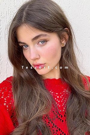 LILA - Escort Girl Paris