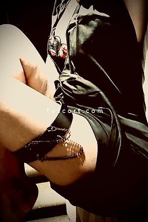 Leontine Braise - Escort Girl Paris