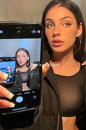 PRIMELA - Paris Escorts