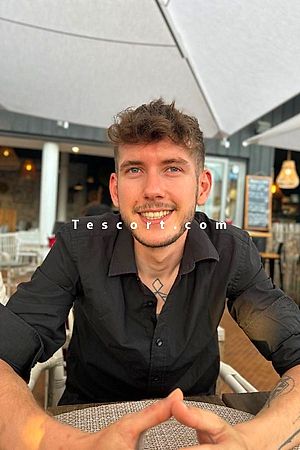 SourceChaude - La Rochelle Boy Escorts