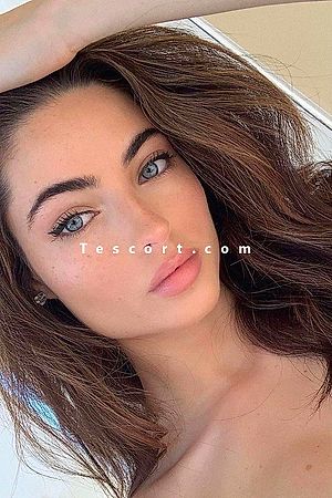 Sophia - Escort Girl Paris