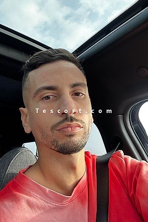 Cristos - Escort Boy Paris