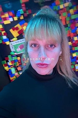 Angele - Bordeaux Trans Escorts