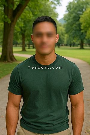 Julien - Aix-les-Bains Boy Escorts