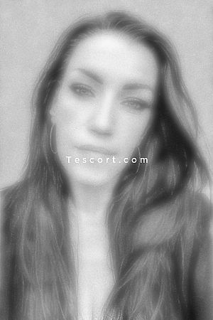 Kreen - Paris Escorts