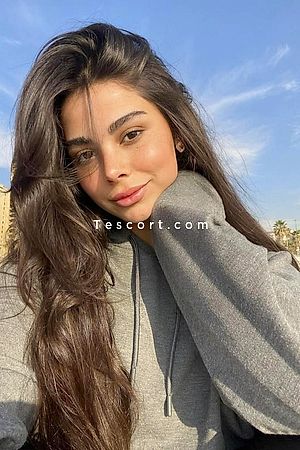 HILDI - Escort Girl Paris