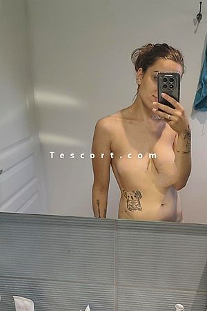 Kelly - Escort Girl Brive-la-Gaillarde