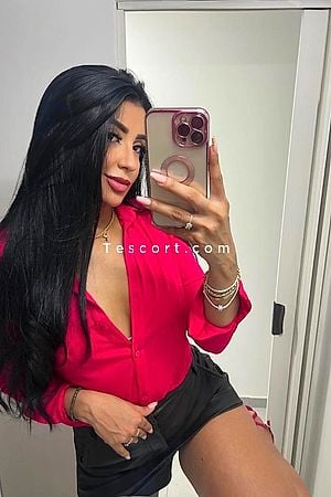 Kim - Paris Escorts