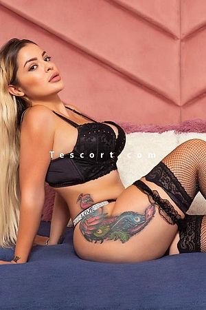Sophia - Escort Girl Paris