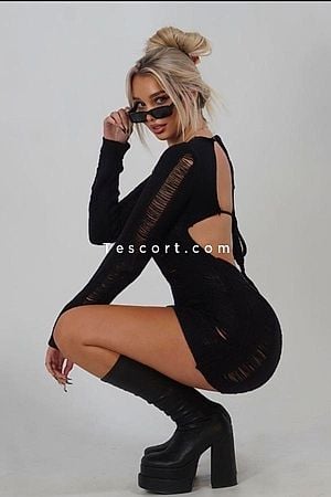Laura - Paris Escorts