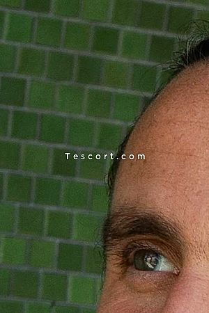 Absinthe - Escort Boy Hyères