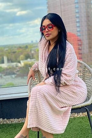 Luma - Paris Escorts