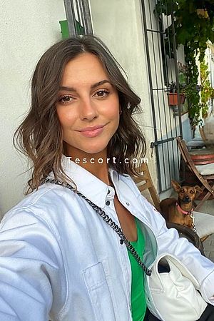 ASIYA - Paris Escorts