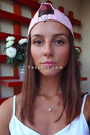 ASIYA - Paris Escorts