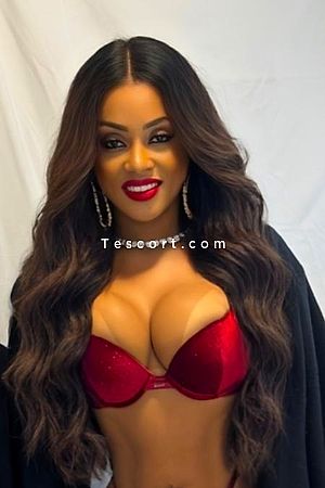 Isis Bella Dona - Paris Escorts