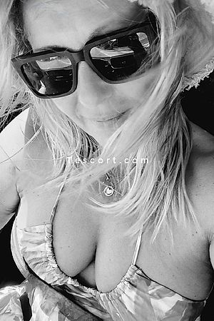 Lutece - Escort Girl Cannes