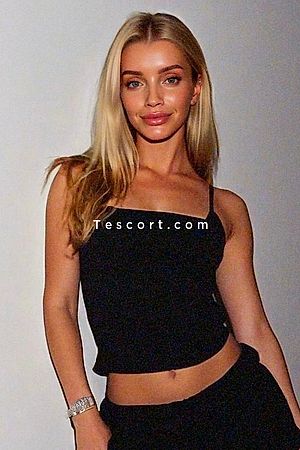 Odry - Escort Girl Paris