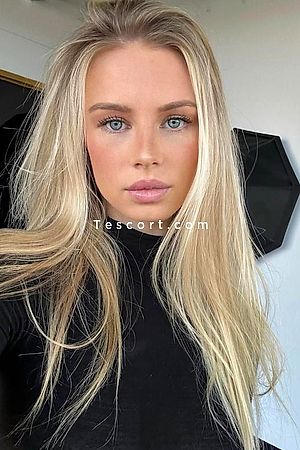 Eliza - Paris Escorts