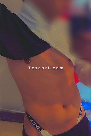 Baddy81 - Albi Boy Escorts