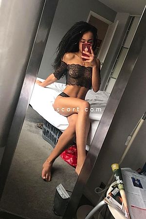 Jessy - Paris Escorts