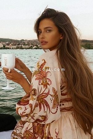 Sara - Paris Escorts