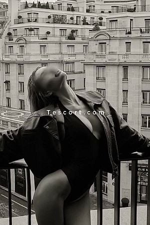 Sara - Escort Girl Paris