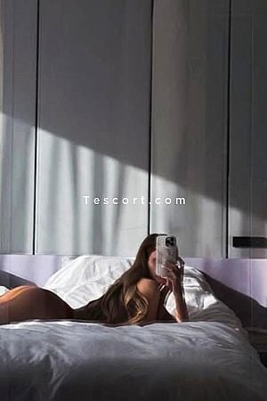 Sara - Paris Escorts