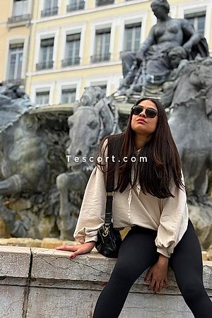 Mia fontes - Paris Escorts