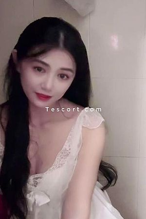 aying - Escort Girl Paris