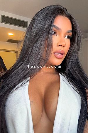 Jenifer - Escort Girl Paris