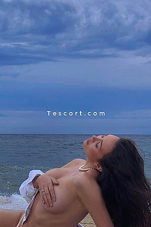 Anna - Paris Escorts